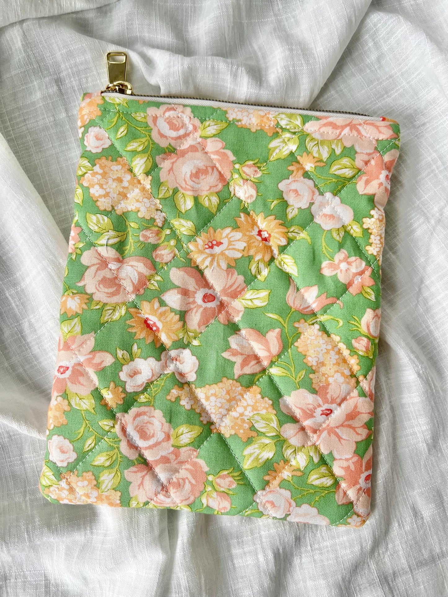 Handmade Zippered Kindle Sleeve Padded E-Reader Case Cover Book Lover Gift Fits kindle 6-Kindle Paperwhite Protective Tablet Pouch